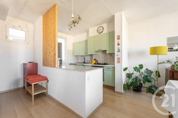 Appartement F3 à vendre  3 pièces - 78 m 2   MARSEILLE  - 13004