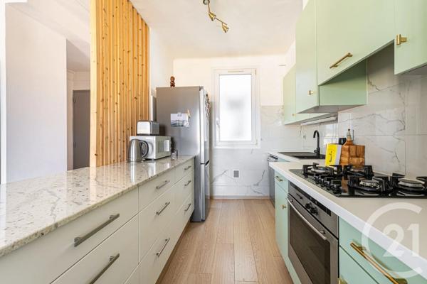 Appartement F3 à vendre  3 pièces - 78 m 2   MARSEILLE  - 13004