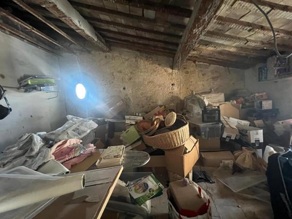 Montbazin (34560) RARE ET RECHERCHÉ ! Maison Vigneronne authentique à rénover - Montbazin