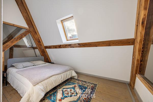 Duplex de caractère dans une bâtisse ancienne