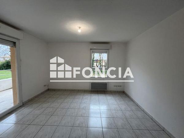 Location Appartement 2 pièces 37.5 m² - 1/25 RUE DES SICAUDS Saint Michel 16470