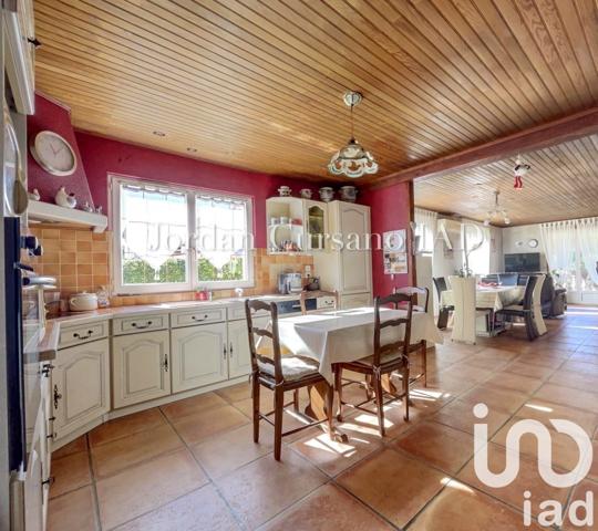 Maison 4 pièces de 120 m² à Ille-sur-Têt (66130)