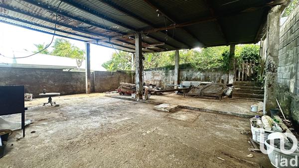 Maison 4 pièces de 84 m² à Saint-Louis (97421)