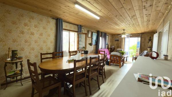 Maison 4 pièces de 84 m² à Saint-Louis (97421)