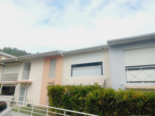 Appartement à vendre 3 pièces LES ABYMES (971)