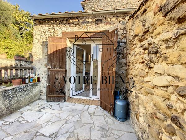 Location d'une maison de village T2 à VOLX TERRASSE ET GARAGE
