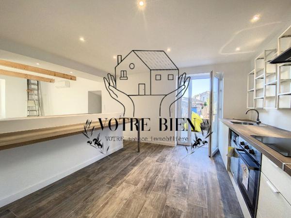 Location d'une maison de village T2 à VOLX TERRASSE ET GARAGE