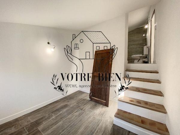 Location d'une maison de village T2 à VOLX TERRASSE ET GARAGE
