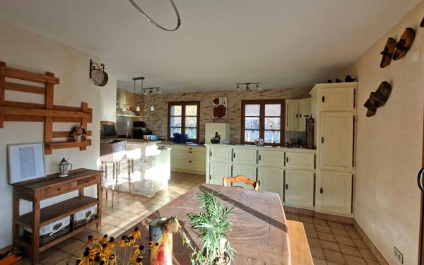 Maison à vendre    4 pièces • 121 m2 Viriat