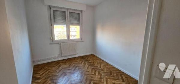 DUNKERQUE
Proximité centre
Bel Appartement T4 lumineux au 2ème étage d'une copropriété bien t...