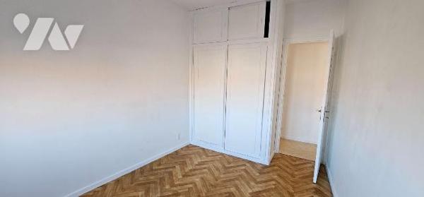 DUNKERQUE
Proximité centre
Bel Appartement T4 lumineux au 2ème étage d'une copropriété bien t...