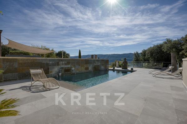 Maison d'architecte de 413 m2 avec vue panoramique