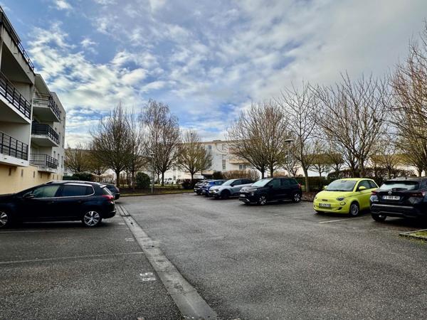 Spécial investisseurs - F2 lumineux sans travaux - cave et parking