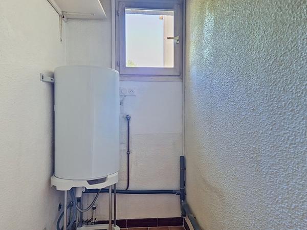 Fréjus, Appartement de T3, Box, Cave, piscine, tennis