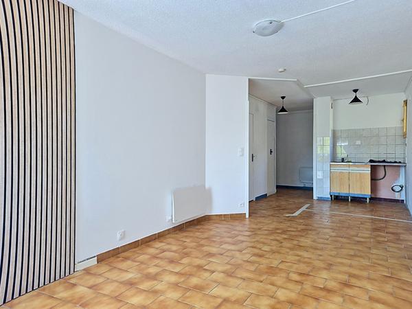 Fréjus, Appartement de T3, Box, Cave, piscine, tennis