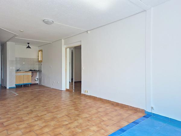 Fréjus, Appartement de T3, Box, Cave, piscine, tennis