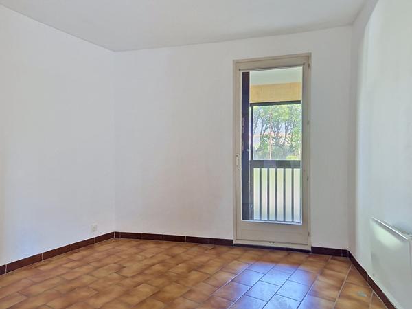 Fréjus, Appartement de T3, Box, Cave, piscine, tennis