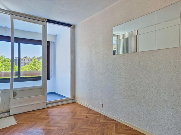Fréjus, Appartement de T3, Box, Cave, piscine, tennis