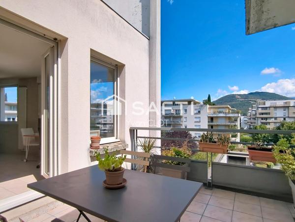 Appartement 2 pièces - terrasse Dernier étage