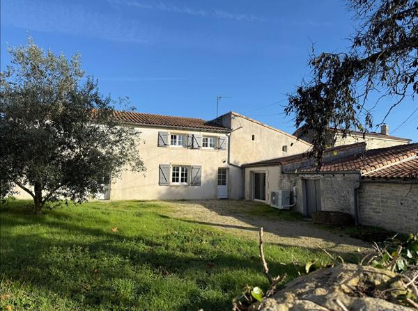 Maison Vouillé 6 pièces 157 m2, Vouille 79230