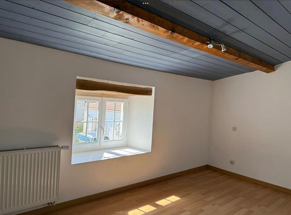Maison Vouillé 6 pièces 157 m2, Vouille 79230