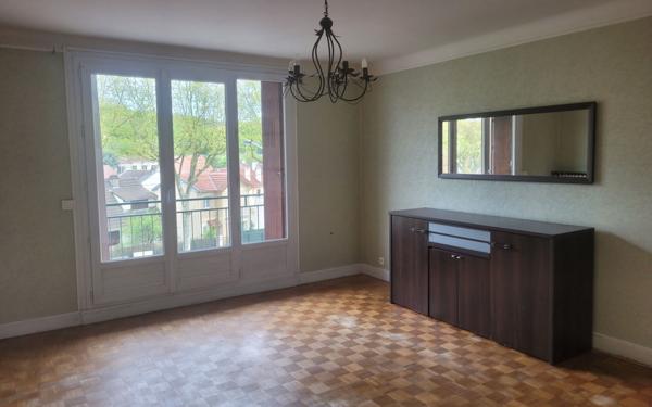 Appartement à vendre    3 pièces • 70,53 m2 Viroflay