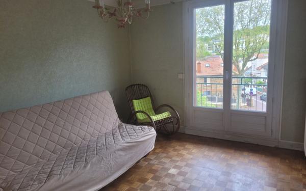 Appartement à vendre    3 pièces • 70,53 m2 Viroflay