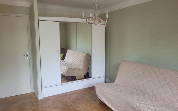 Appartement à vendre    3 pièces • 70,53 m2 Viroflay