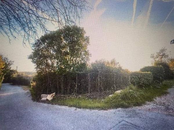 Immobilier Lorgues (83510) – Terrain constructible 887m2 – 190 000 €