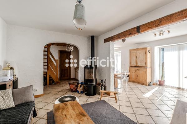 Maison
         4 pièces
        - 150 m² Exclusivité 480 000 € *