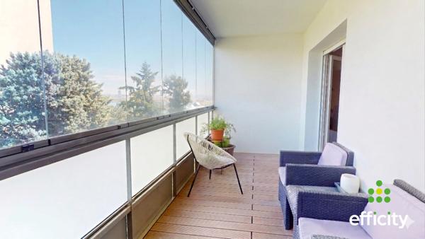 Appartement
         3 pièces
        - 61 m² 264 000 € *