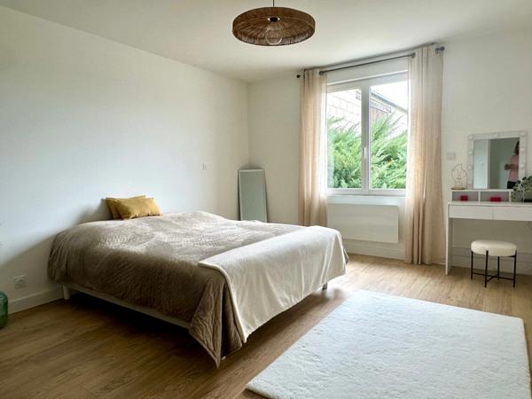 Maison - Longére à vendre 6 pièces VILLEBERNIER (49400) - restauration compléte 156m² et 8960m²