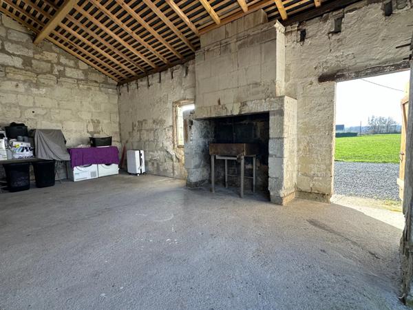 Maison - Longére à vendre 6 pièces VILLEBERNIER (49400) - restauration compléte 156m² et 8960m²