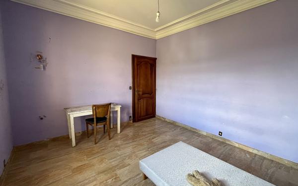 Maison à vendre    6 pièces •  L'Isle-sur-la-Sorgue