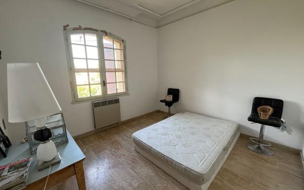 Maison à vendre    6 pièces •  L'Isle-sur-la-Sorgue