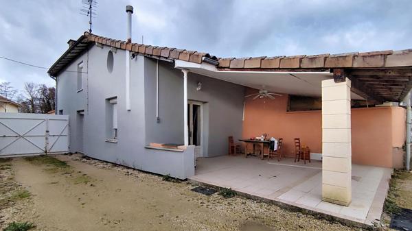 Maison de village avec terrain et dépendances