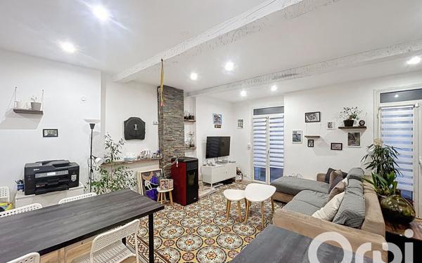 Maison à vendre    4 pièces •  Pia