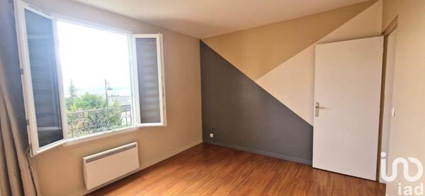 Appartement 2 pièces de 38 m² à Savigny-sur-Orge (91600)