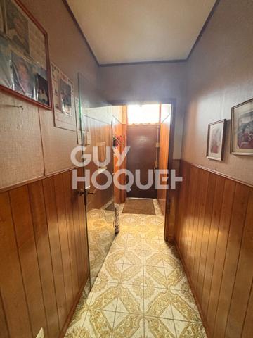 MAISON DE CHARME AVEC COUR - RUE DU LANDY - 193 M² AU SOL 3 NIVEAUX - JARDIN - CAVE