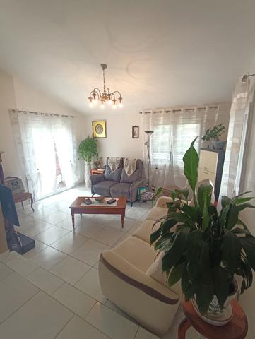 Sete (Corniche) - Maison de 98M² , de type 4, avec garage