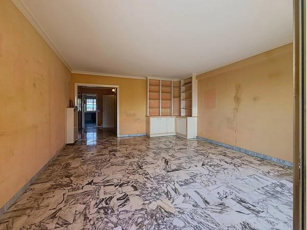 Vente                                                      Appartement
                        
                     2 pièces                      58 m2                     à Cannes