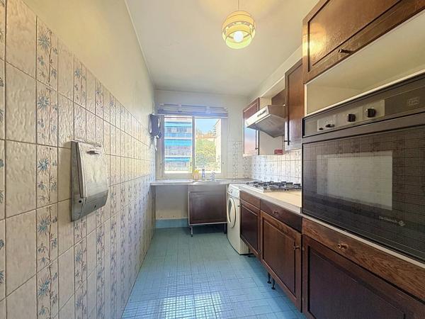 Vente                                                      Appartement
                        
                     2 pièces                      58 m2                     à Cannes