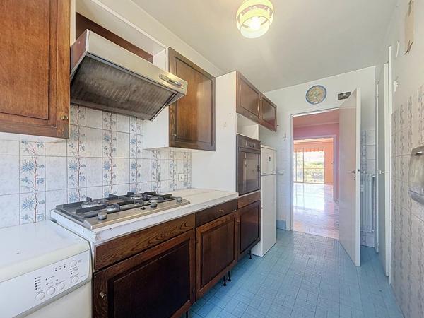 Vente                                                      Appartement
                        
                     2 pièces                      58 m2                     à Cannes
