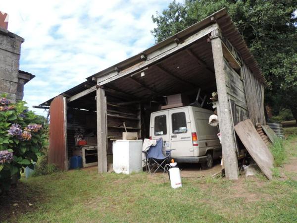 MAISON AVEC HANGARS , PROCHE BOURG DE LA CHAPELLE NEUVE