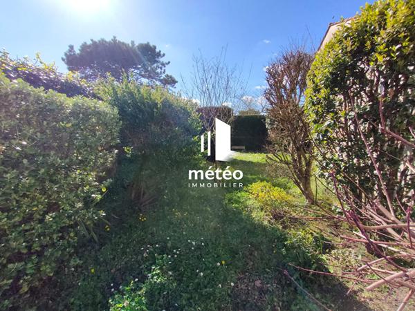 Maison en pierre 116m² avec dépendances et garage , hyper centre de Luçon