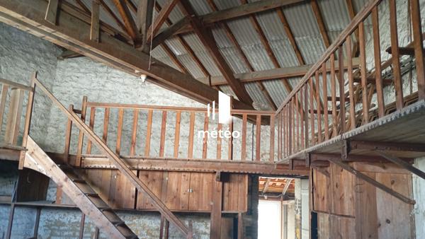 Maison en pierre 116m² avec dépendances et garage , hyper centre de Luçon