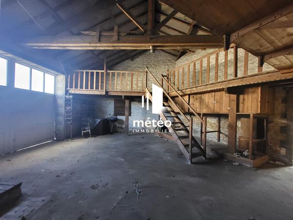 Maison en pierre 116m² avec dépendances et garage , hyper centre de Luçon