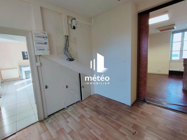 Maison en pierre 116m² avec dépendances et garage , hyper centre de Luçon