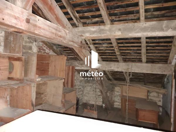 Maison en pierre 116m² avec dépendances et garage , hyper centre de Luçon