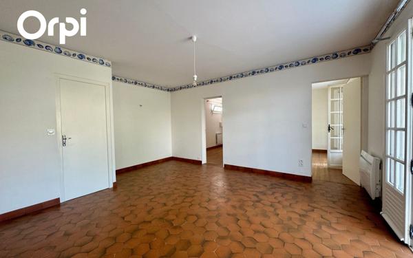 Maison à vendre    3 pièces •  Port-des-Barques